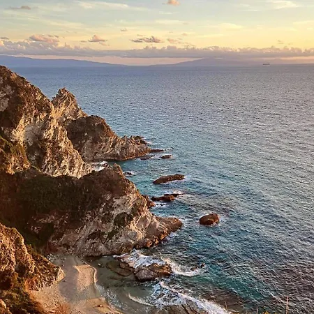 Incantevole Loft Nel Cuore Di A 800 M E T R I Dal Mare * Capo Vaticano