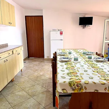 Апартаменты Incantevole Loft Nel Cuore Di A 800 M E T R I Dal Mare *