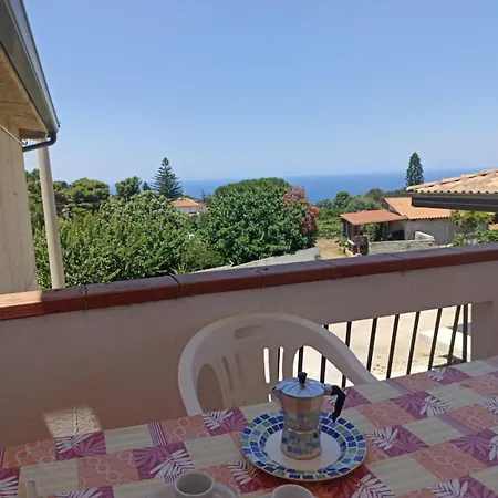 Apartment Incantevole Loft Nel Cuore Di A 800 M E T R I Dal Mare